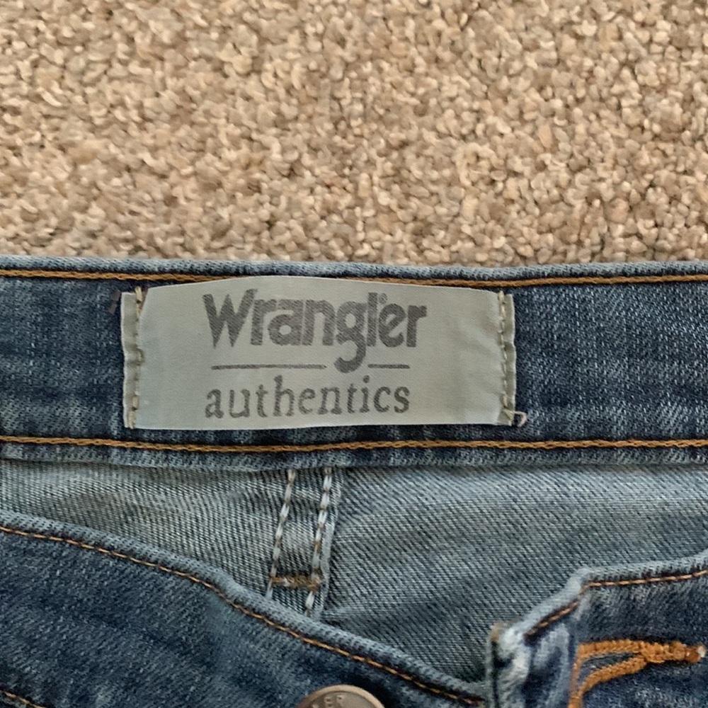 Men’s Wrangler Jeans - Picture 3 of 8